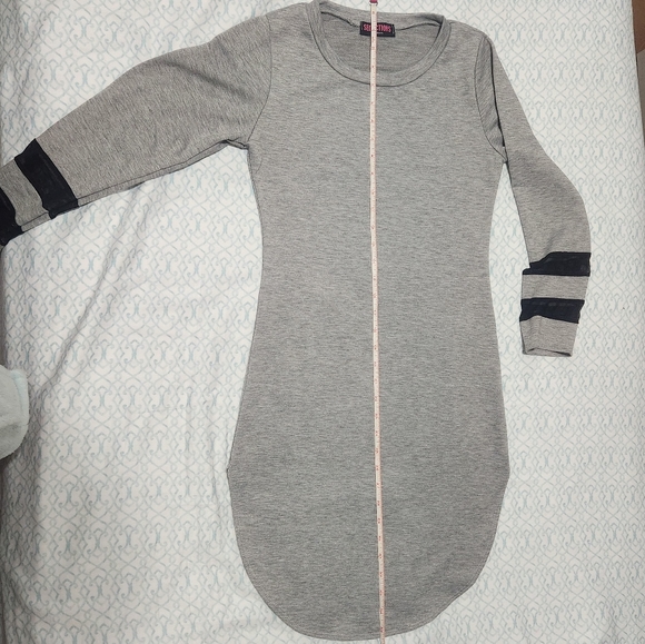 Seductions Long Sports Top with Mesh Details - Picture 10 of 10